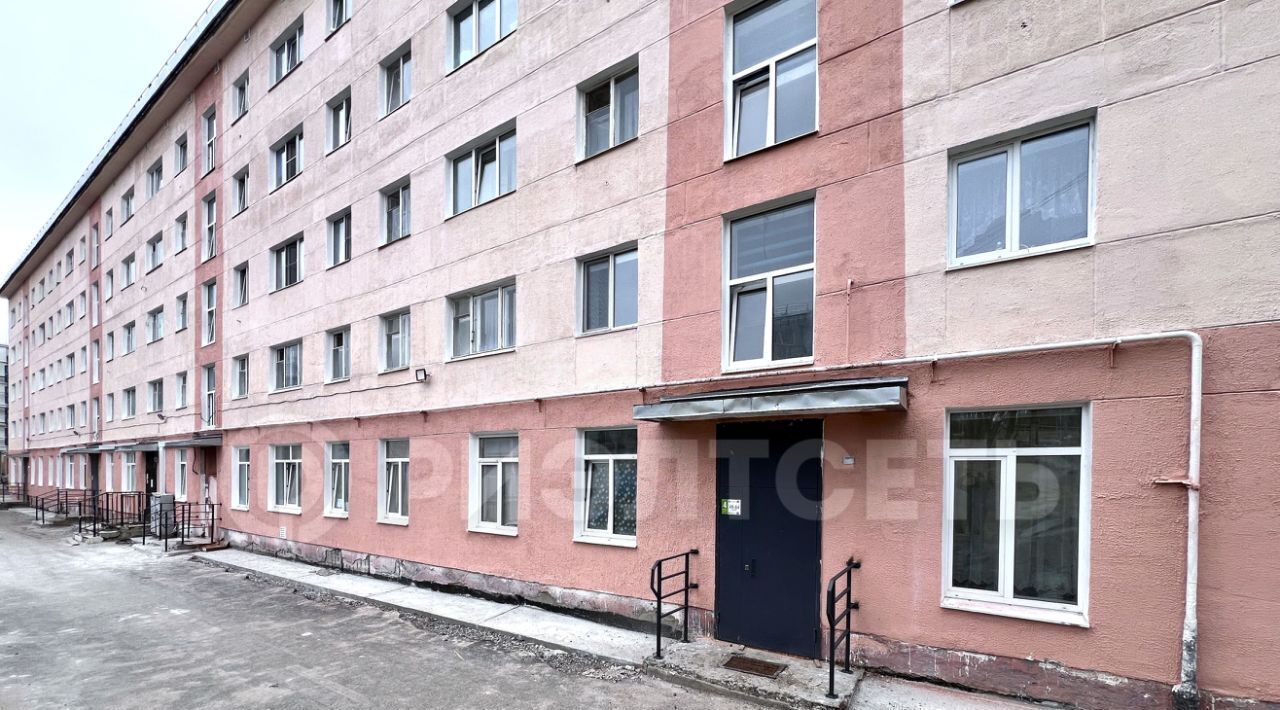 квартира г Североморск пгт Сафоново ул Школьная фото 11