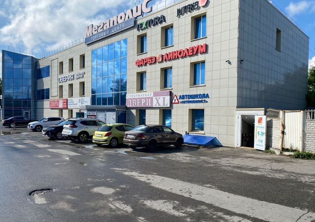 торговое помещение р-н Калининский дом 1б фото
