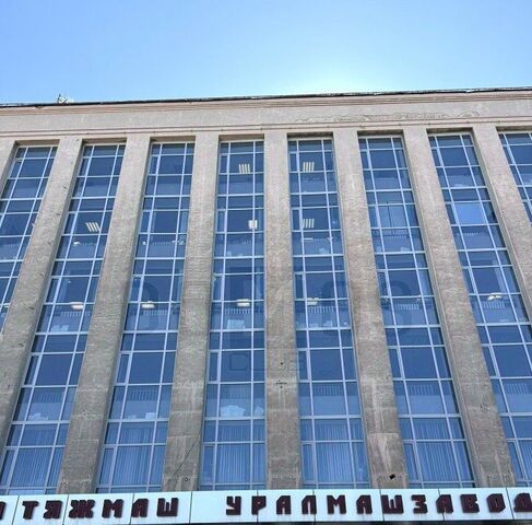 г Екатеринбург р-н Орджоникидзевский ул Машиностроителей 19 фото