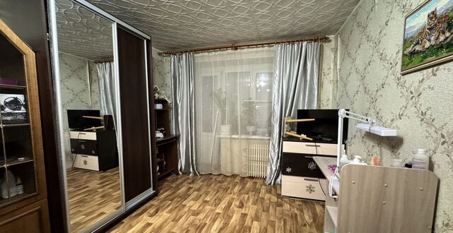 у Мирнинский г Мирный ул Тихонова 15/2 фото