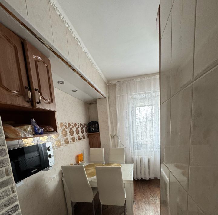 квартира г Омск р-н Октябрьский ул 50-летия ВЛКСМ 4б фото 15