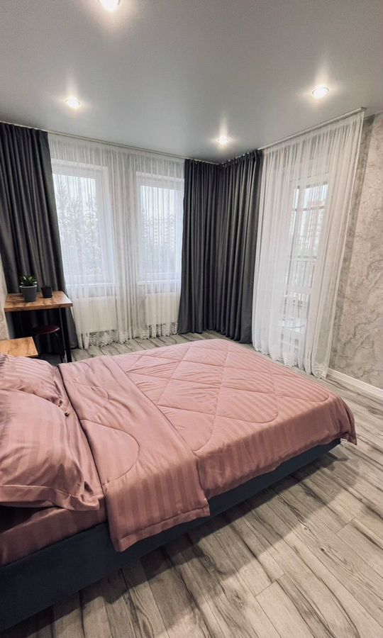 квартира г Казань Яшьлек ул Серова 50к/2 фото 1