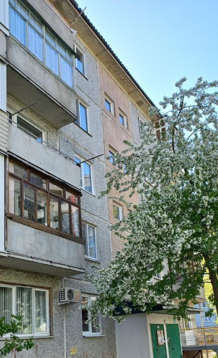 квартира г Омск р-н Кировский ул 70 лет Октября 6/1 фото 16