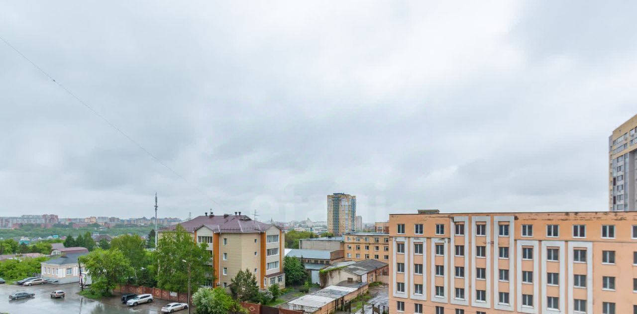 квартира г Омск р-н Центральный ул Октябрьская 159 фото 17