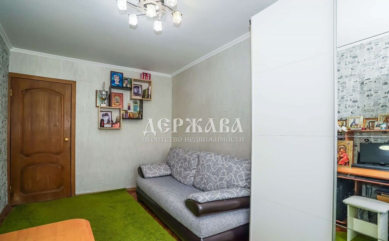 квартира г Старый Оскол мкр-н Макаренко, 1 фото 3