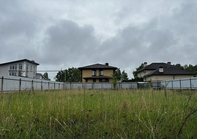 п Ленинский ул Изумрудная 23 фото