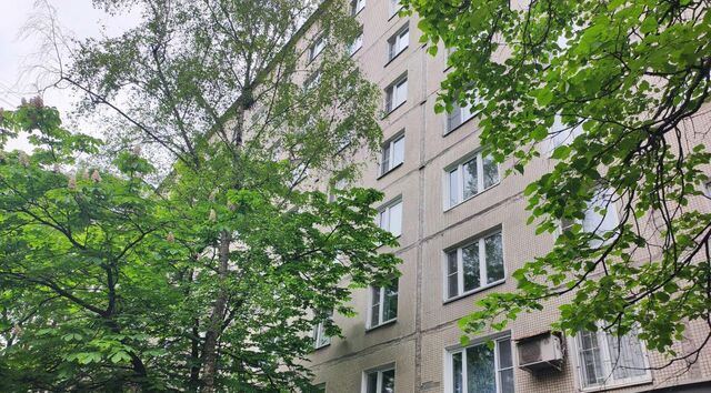 метро Кленовый бульвар б-р Кленовый 15 фото