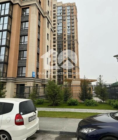 Маршала Покрышкина ул Николая Островского 60 ЖК «Островский» фото