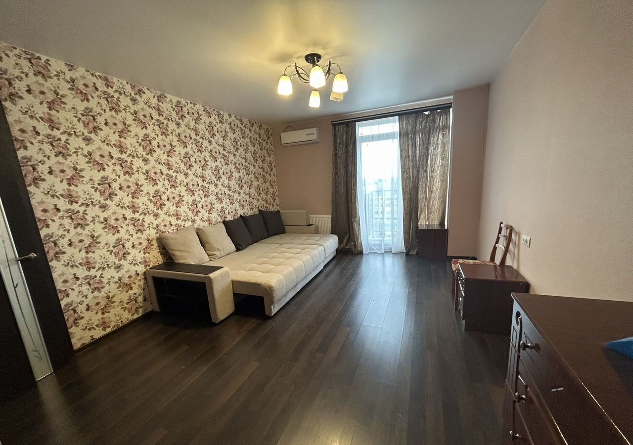 квартира г Волгоград р-н Дзержинский ул 51-й Гвардейской 28б фото 3