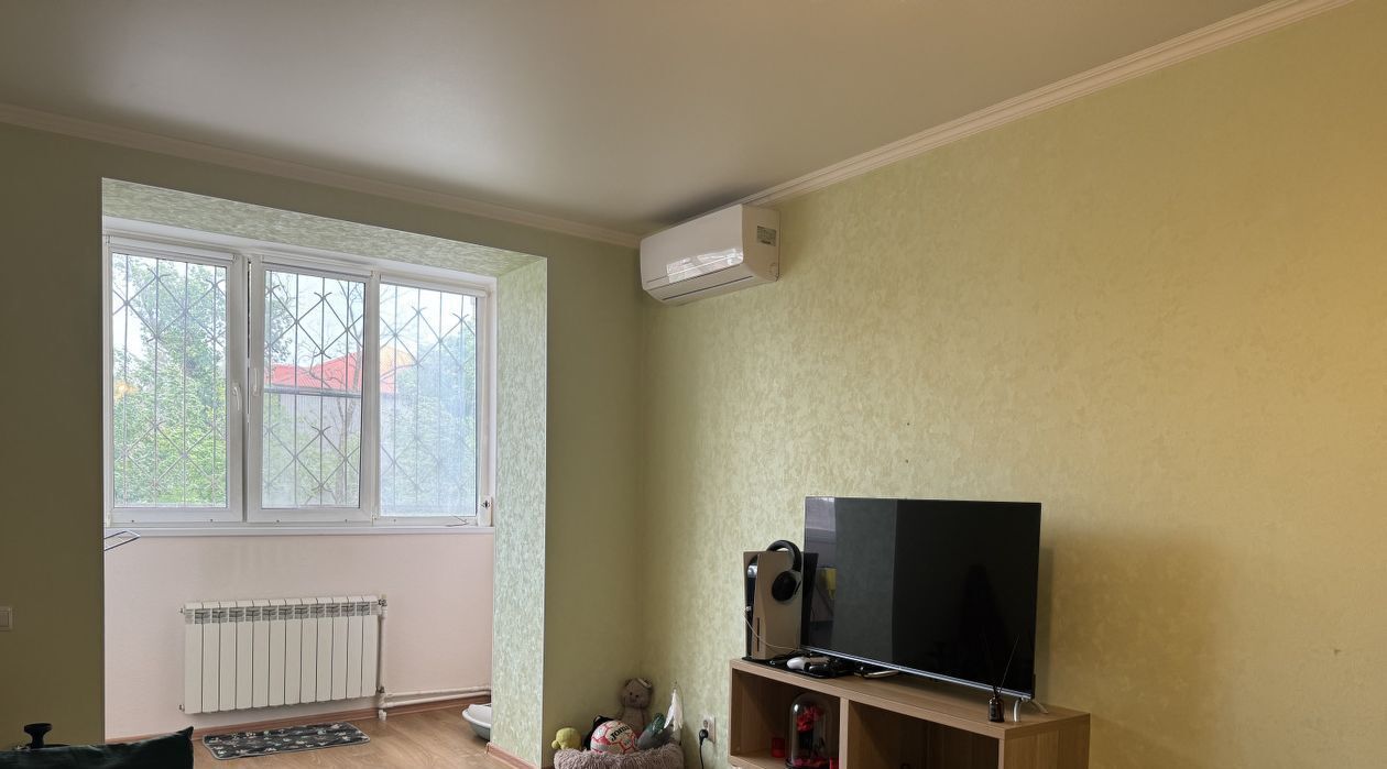 квартира г Астрахань р-н Ленинский ул 1-я Перевозная 131б фото 2