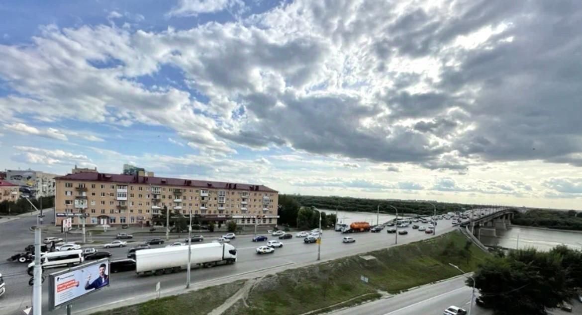 квартира г Омск р-н Центральный пл Ленинградская 1 Центральный АО фото 1