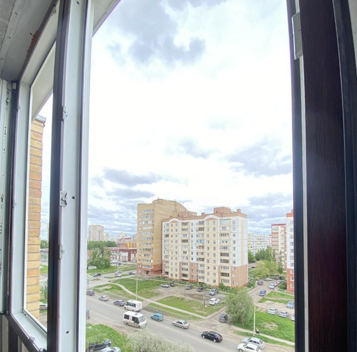 квартира г Омск р-н Кировский ул Ватутина 33 фото 4