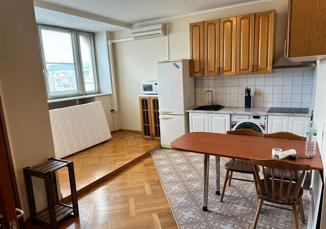 метро Чертановская б-р Симферопольский 29к/8 фото