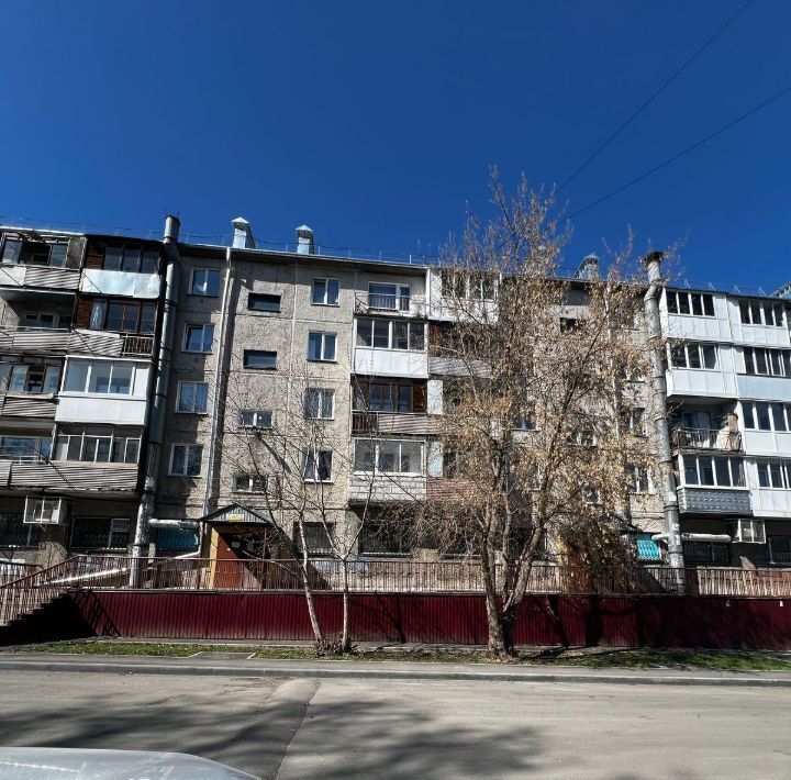квартира г Кемерово р-н Ленинский пр-кт Октябрьский 73 фото 1
