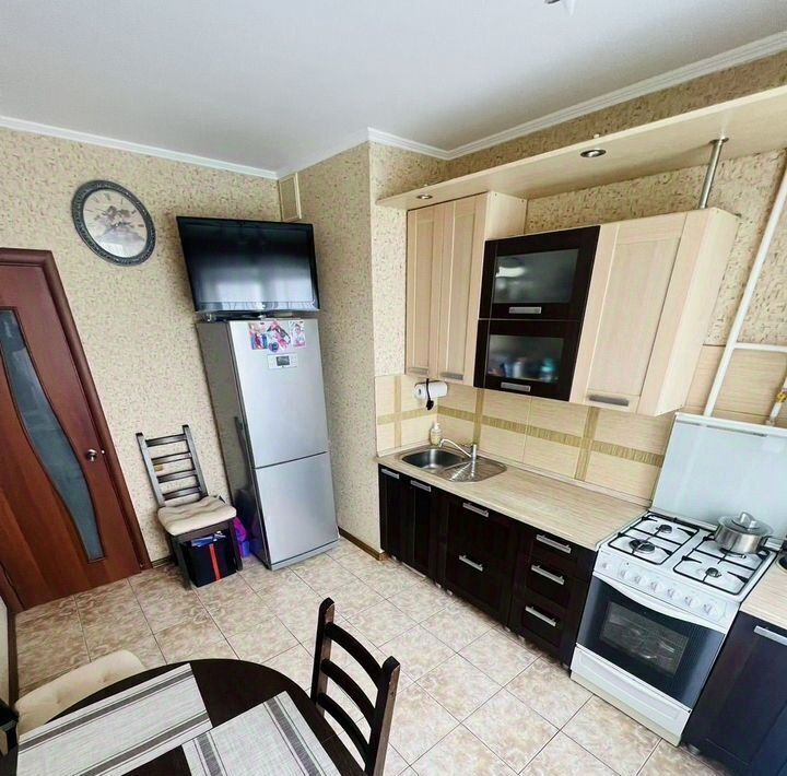 квартира г Омск р-н Кировский ул Дианова 24 фото 13