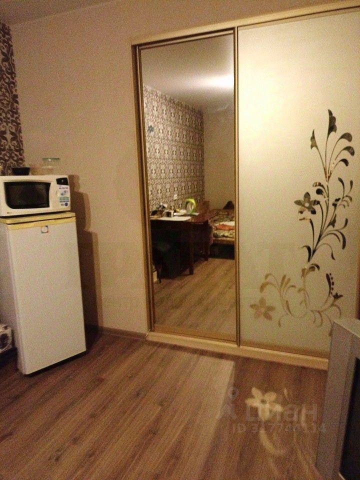 комната г Екатеринбург р-н Орджоникидзевский улица Ильича, 15 фото 1