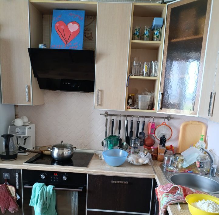 квартира г Омск р-н Кировский ул Дианова 18к/1 фото 11