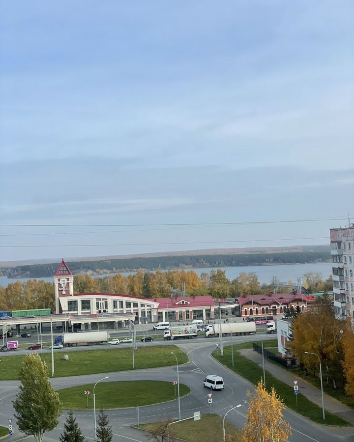 квартира г Бердск ул. Максима Горького, 2 фото 3