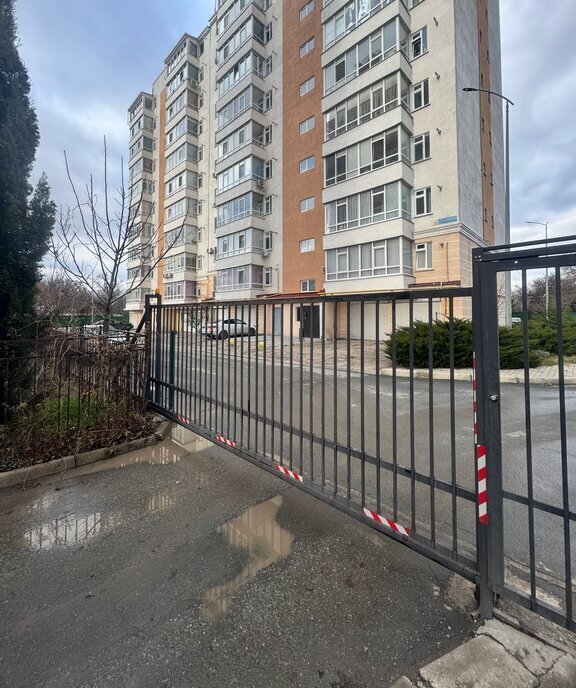 квартира г Симферополь ул Батурина 13б фото 2