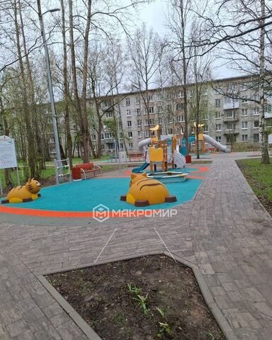г Петергоф ул Озерковая 49к/2 фото