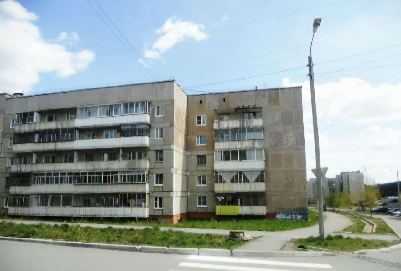квартира г Краснотурьинск ул Клубная 13 фото 1