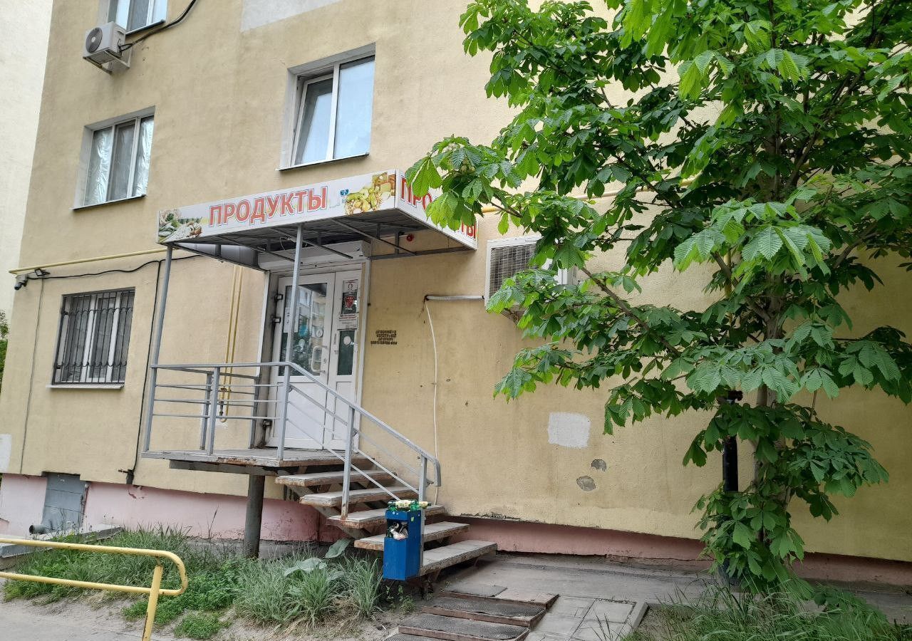 торговое помещение г Саратов р-н Ленинский ул Лесная 7в Республика фото 1