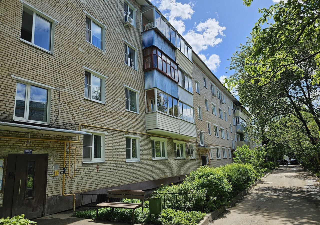 квартира г Москва п Первомайское ул Центральная 8 р-н Первомайское, Новомосковский административный округ, Филимонковский р-н, Московская область, городской округ Наро-Фоминский, Апрелевка фото 1