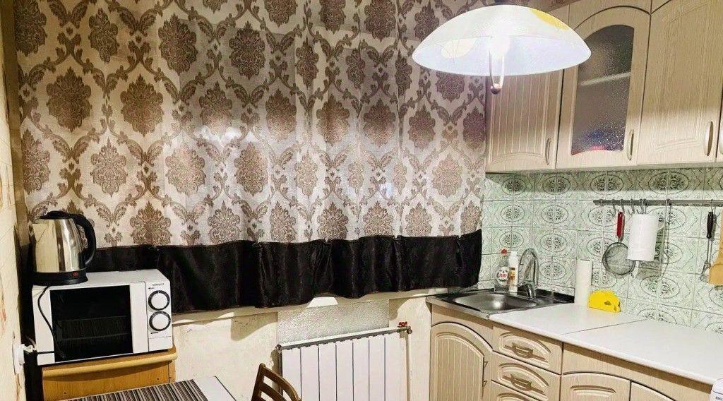 комната г Междуреченск ул Комарова 21 фото 3