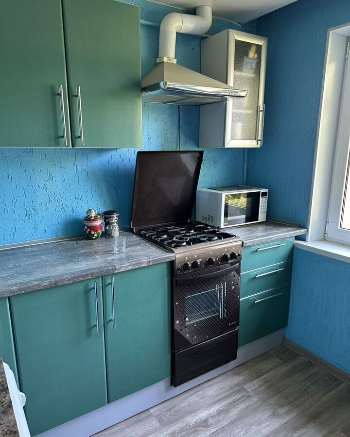 квартира г Волгоград р-н Тракторозаводский ул им. Салтыкова-Щедрина 25 фото 11