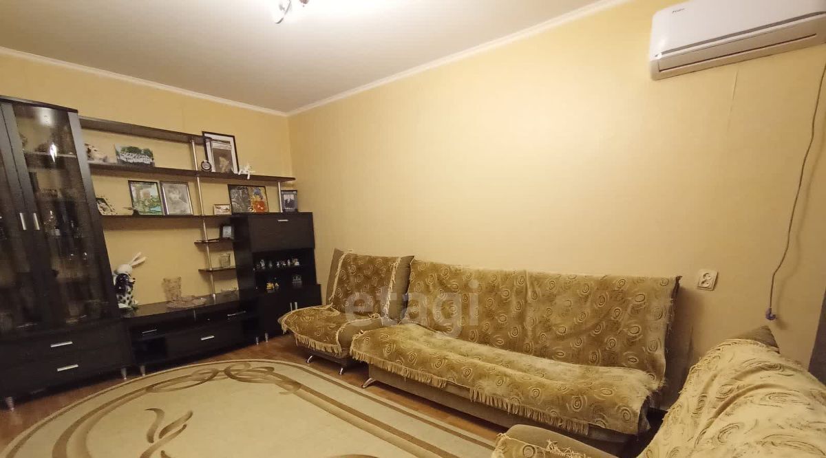 квартира г Тольятти р-н Автозаводский ул Свердлова 49 фото 1