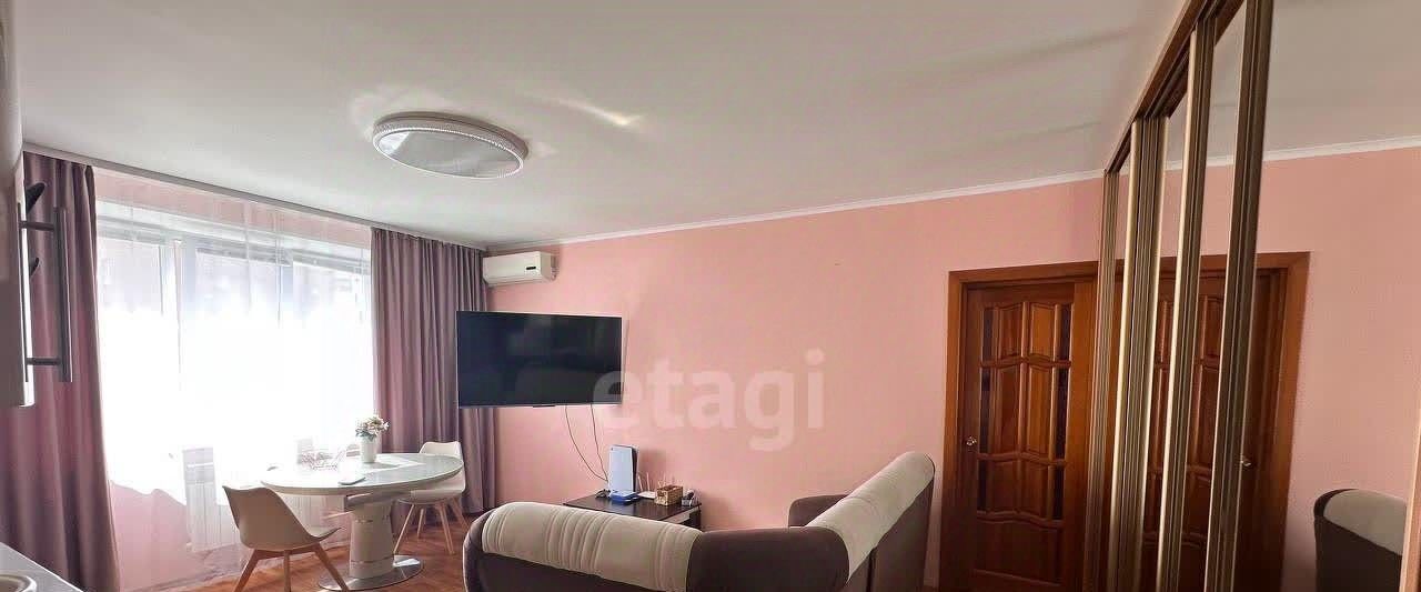 квартира г Тольятти р-н Автозаводский ул Юбилейная 83 фото 4