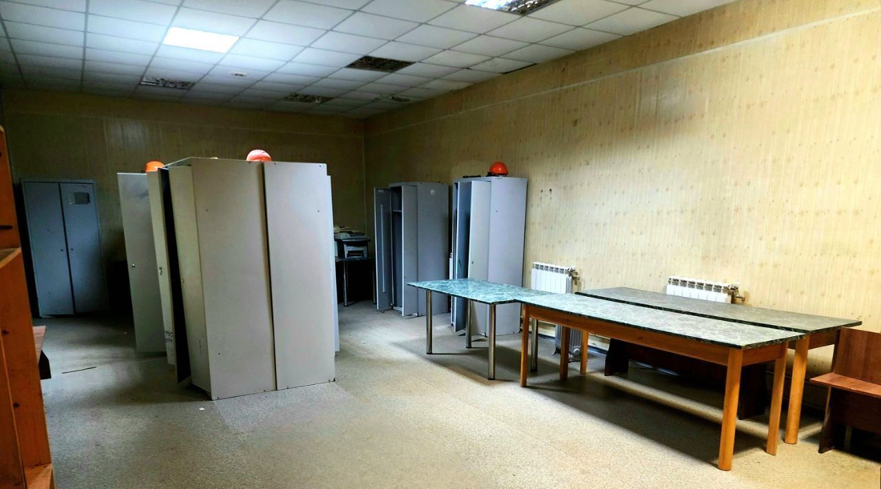 свободного назначения г Волгоград р-н Кировский ул Абганеровская 105г фото 35