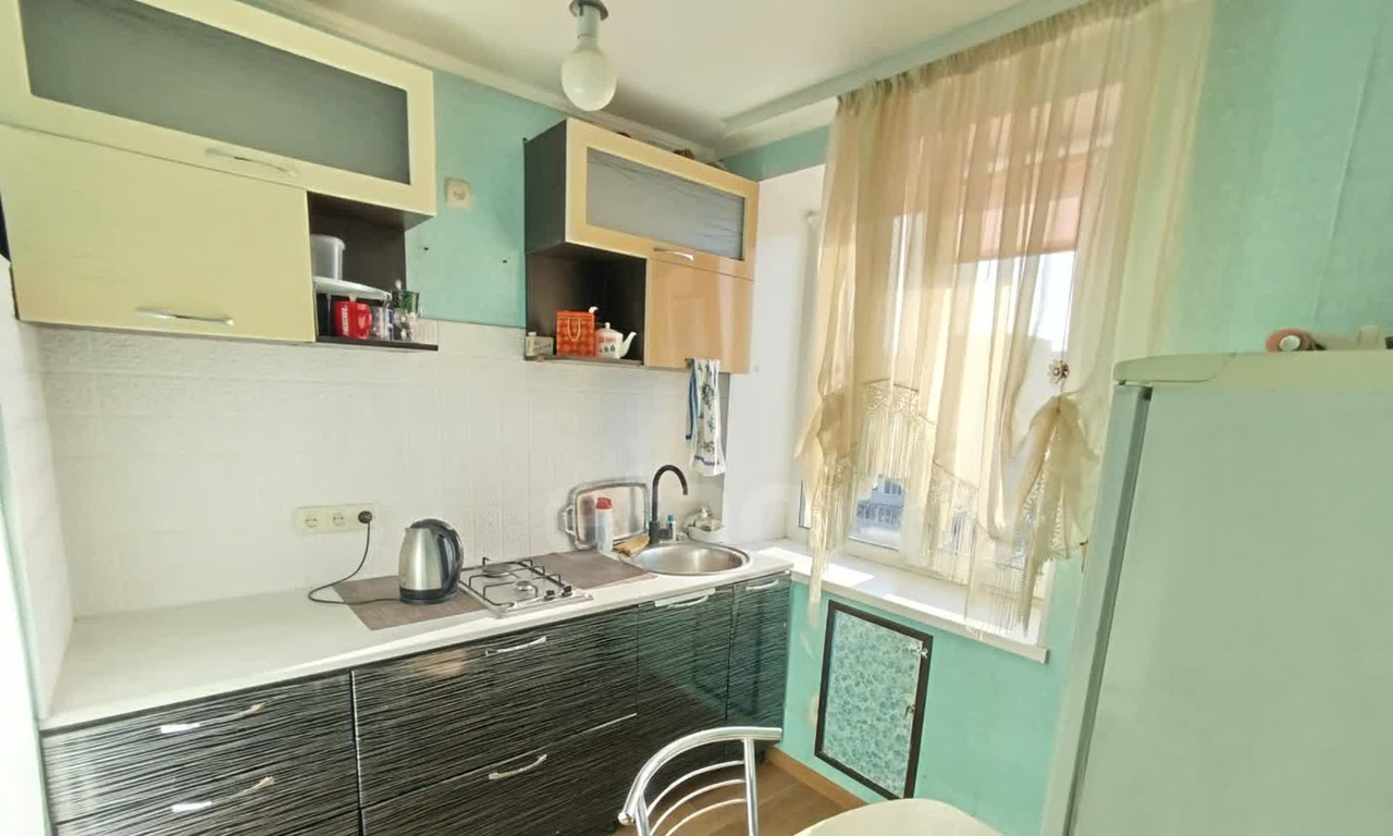 квартира г Саратов им. Рамаева Г. Г. улица, 6/12 фото 18