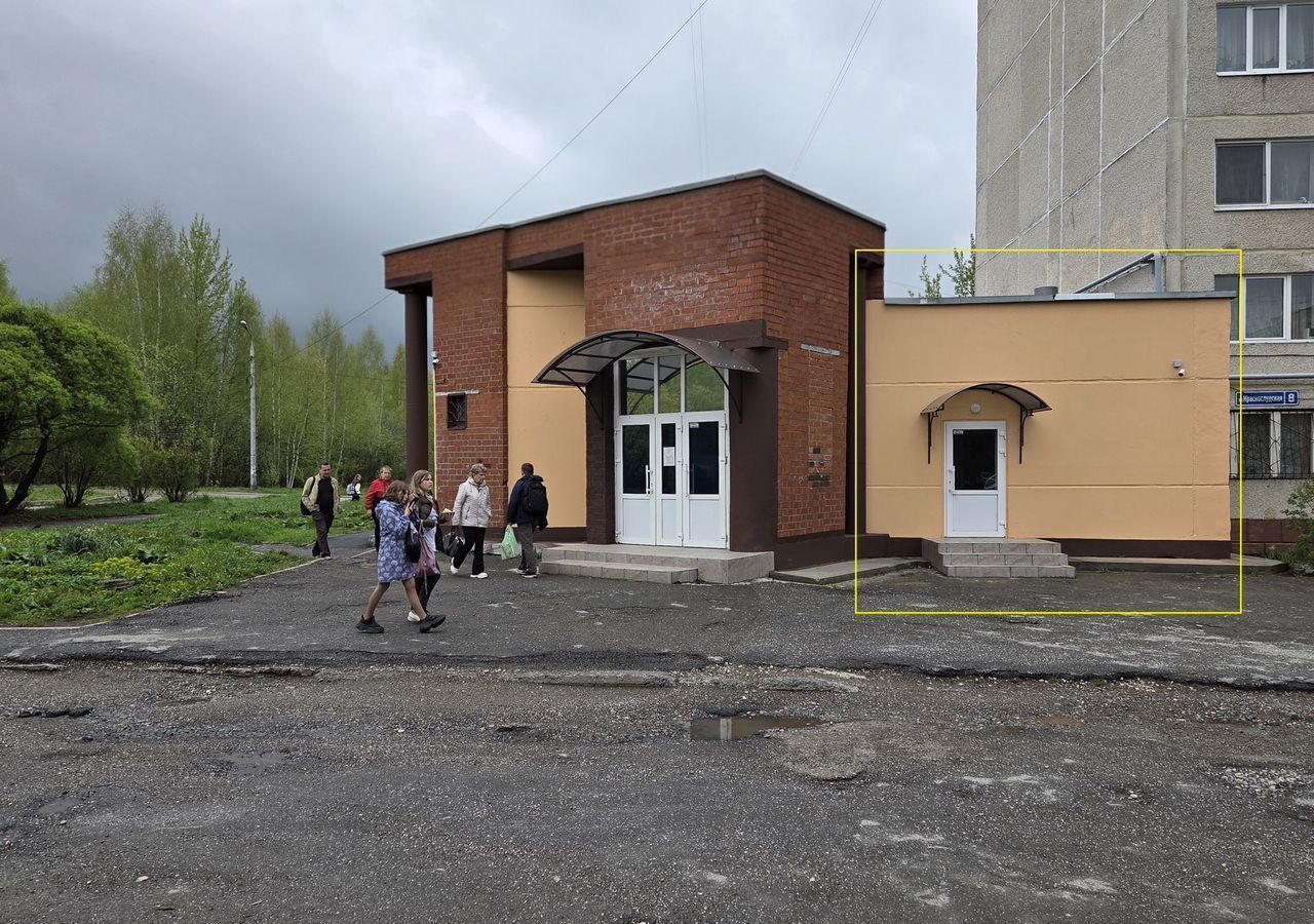 торговое помещение г Пермь р-н Орджоникидзевский ул Краснослудская 8 фото 1