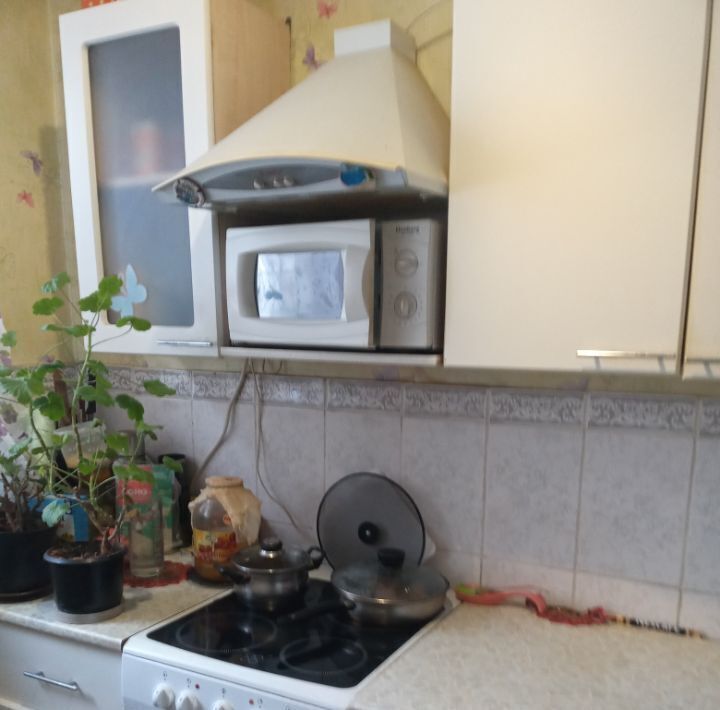 комната г Тольятти р-н Автозаводский ул Свердлова 80 фото 4