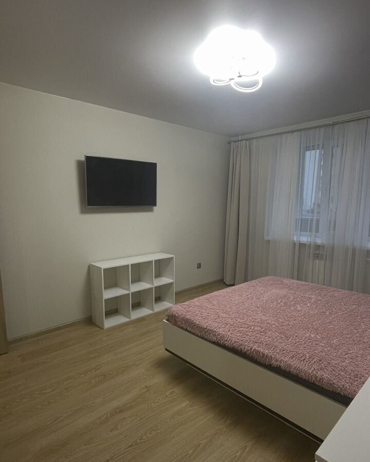 квартира г Саратов р-н Кировский ул им Еремина Б.Н. 1 фото 2