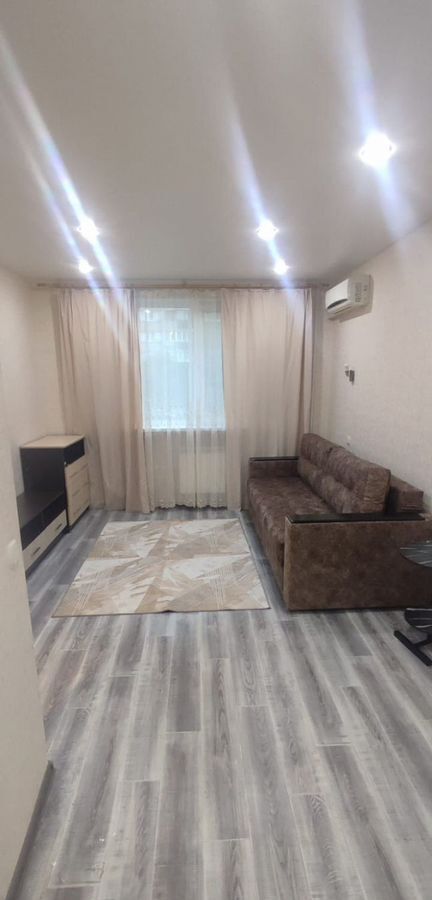 квартира г Тольятти р-н Автозаводский ул Фрунзе 27 фото 1