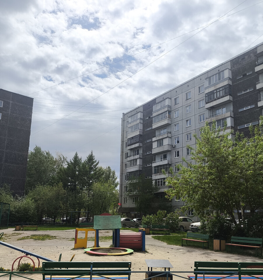 квартира г Красноярск р-н Советский Северный ул 9 Мая 37 м-н фото 1