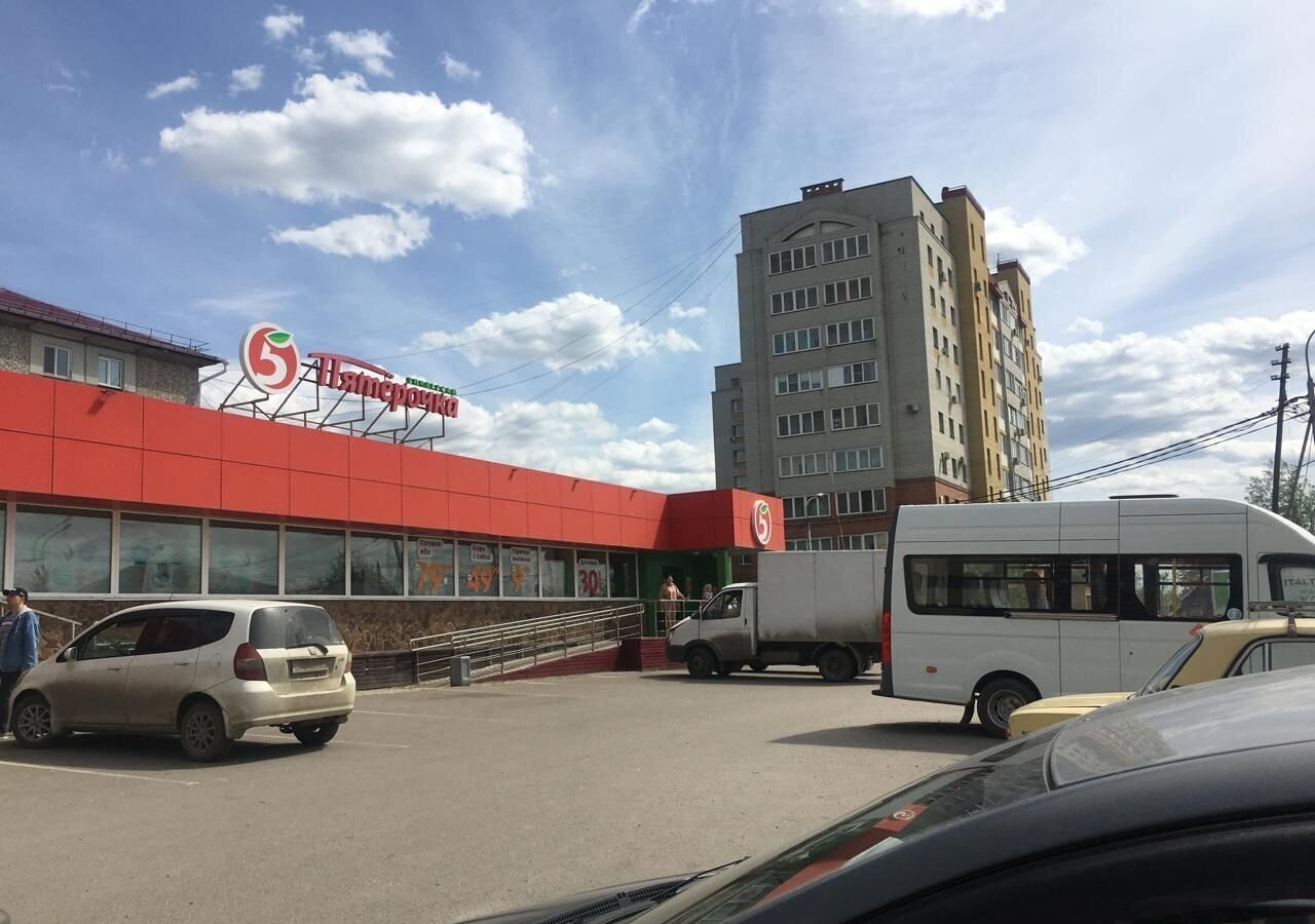 квартира г Омск р-н Центральный ул Орджоникидзе 162б фото 8