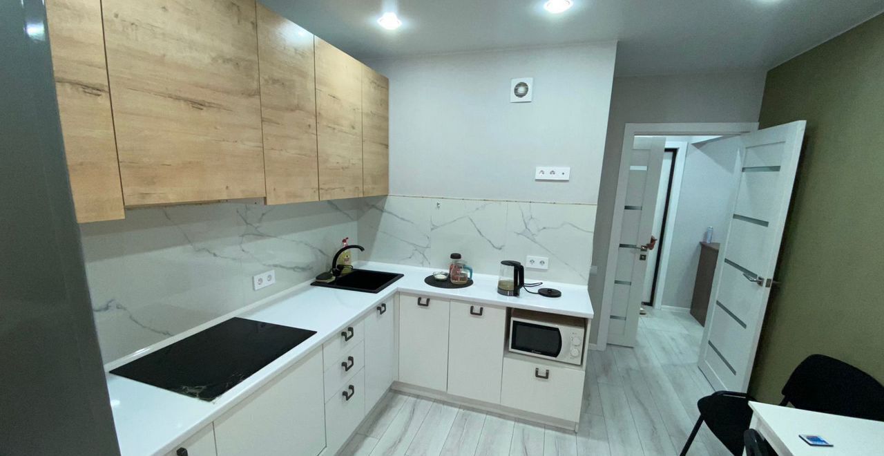 квартира г Чебоксары ул Писателя Лаврентия Таллерова 28 фото 4