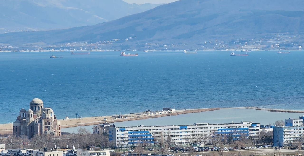 квартира г Новороссийск р-н Центральный ул Куникова 47ак/2 фото 3