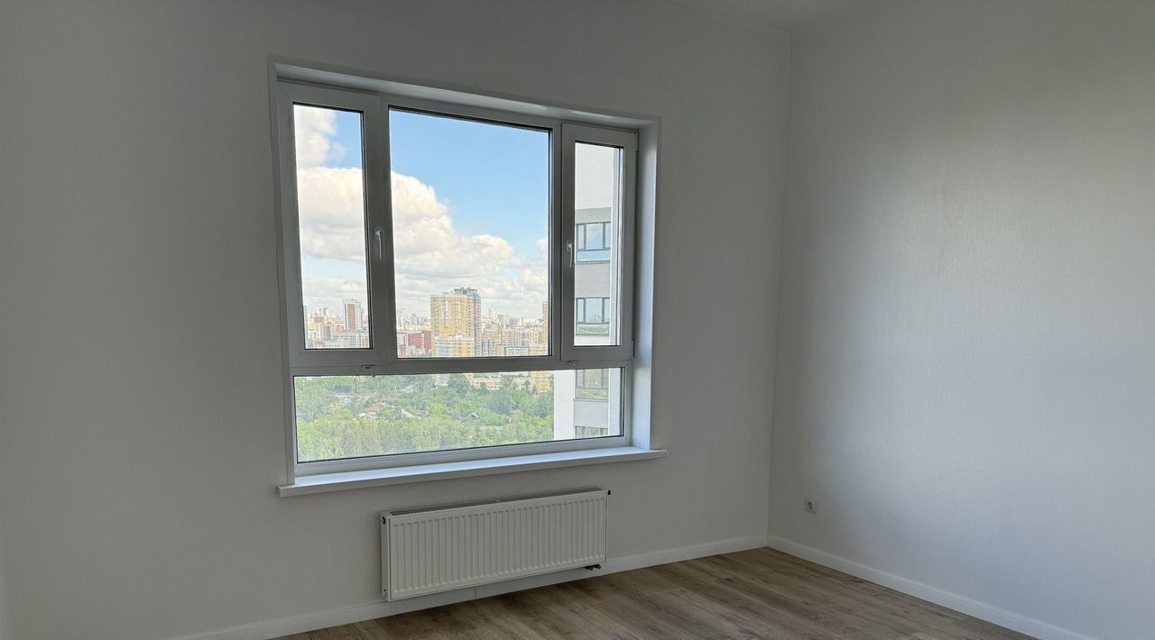 квартира г Екатеринбург р-н Чкаловский ул 8 Марта 204г фото 1