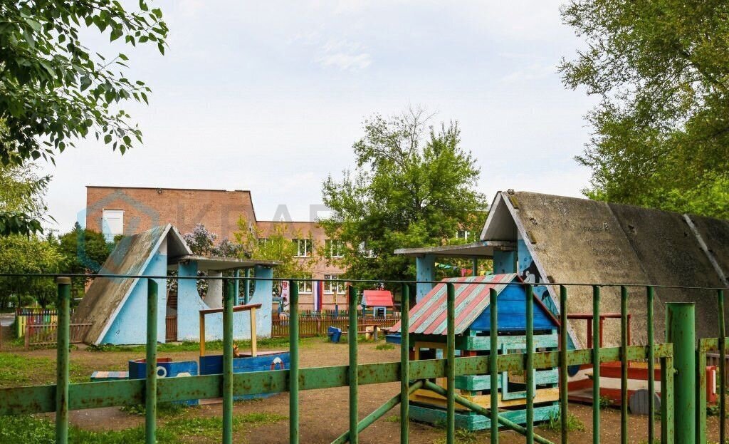 комната г Омск р-н Кировский ул Путилова 11 3-й мкр-н фото 17