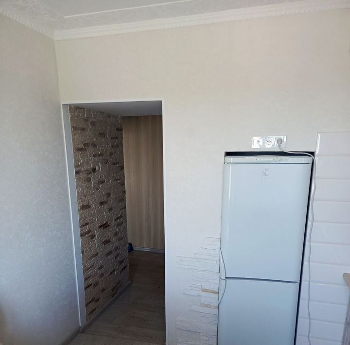 квартира г Омск р-н Центральный ул 24-я Северная 196 фото 7