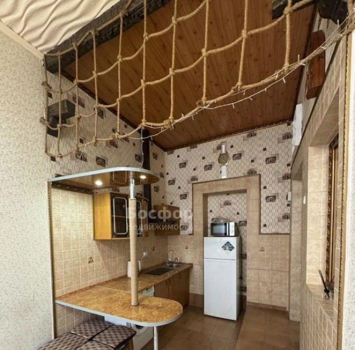 квартира г Феодосия ул Революционная 15 фото 1