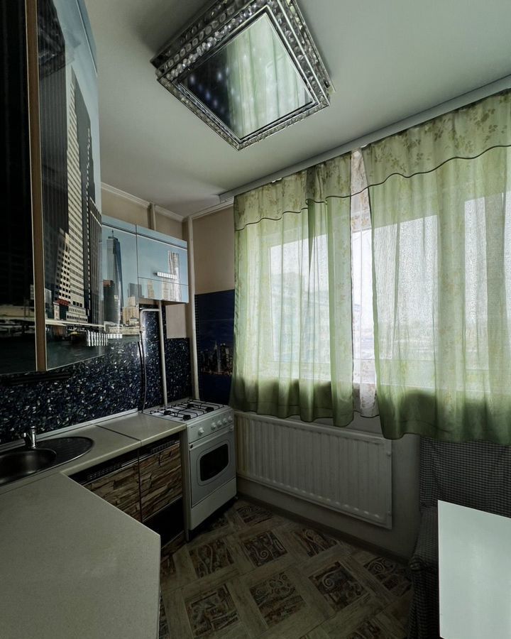 квартира г Новый Уренгой ул Геологоразведчиков 8 Тюменская обл. фото 1