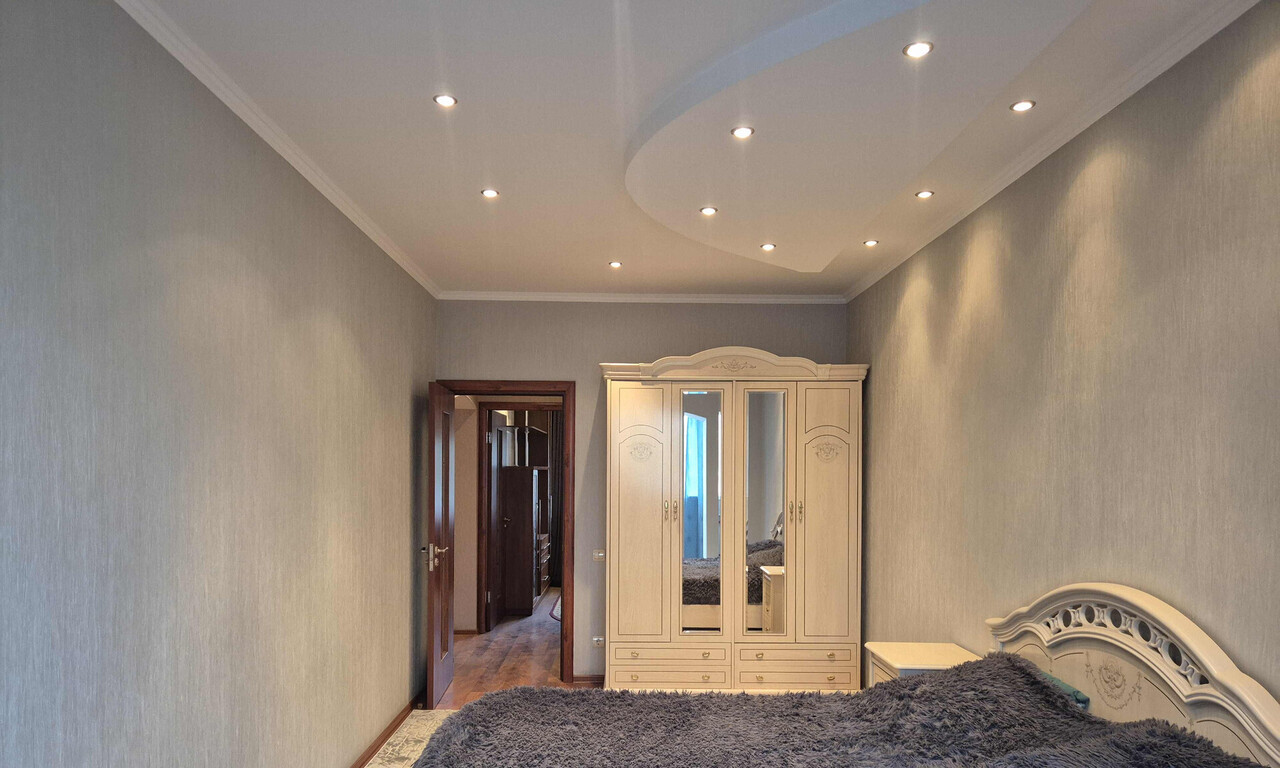 квартира г Астрахань ул Куликова 15/1 фото 18