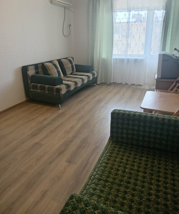 квартира г Феодосия пгт Орджоникидзе ул Нахимова 22 фото 8