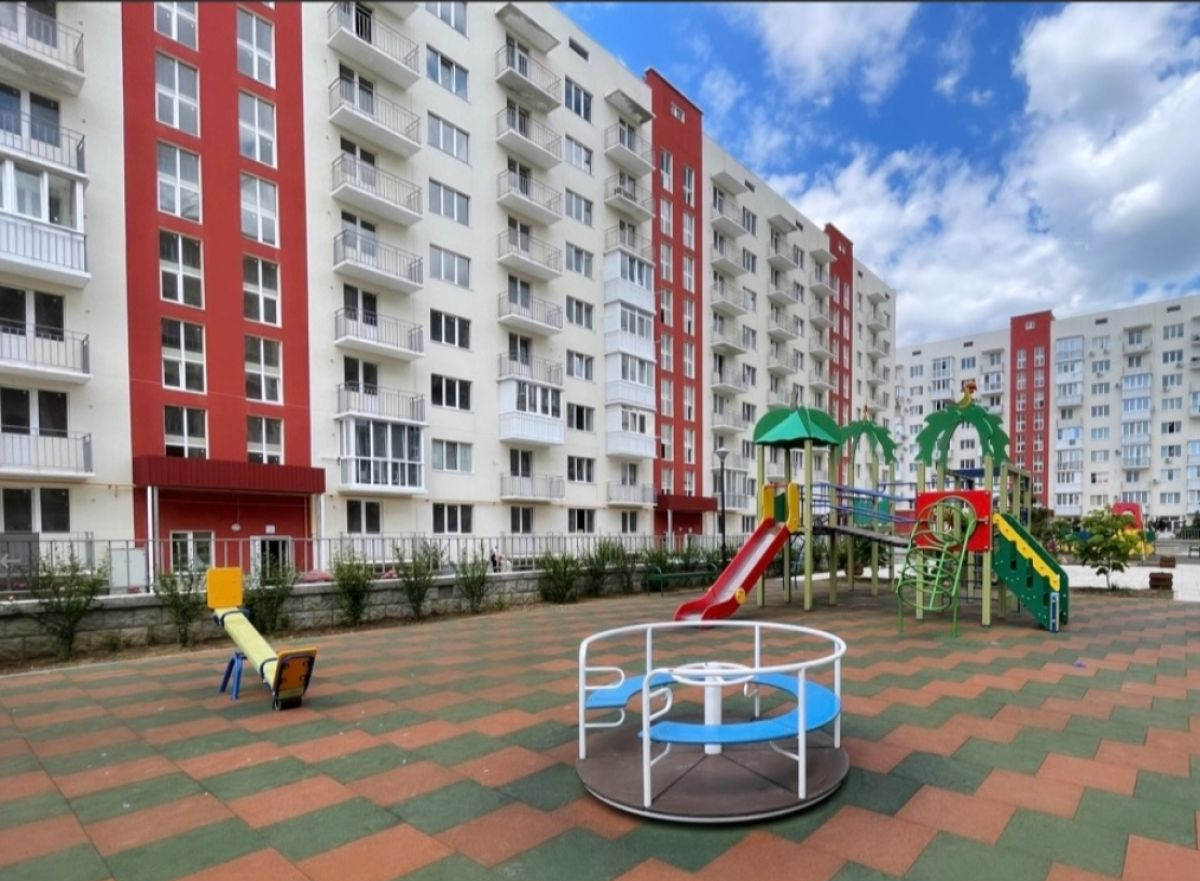 квартира г Евпатория пр-кт Победы 87б/2 фото 1