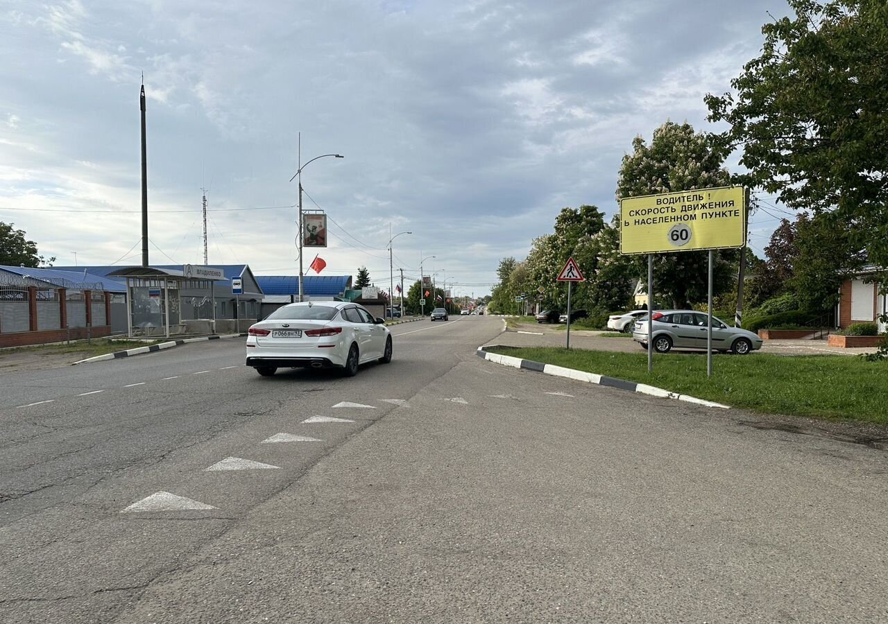 торговое помещение р-н Тимашевский г Тимашевск ул Красная 179 Тимашевское городское поселение фото 7
